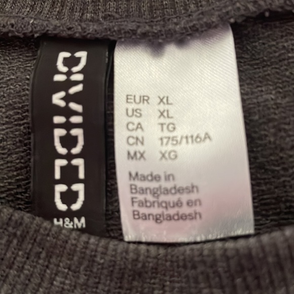 H&M divided-With My Witches top- perfect amazing condition - Picture 3 of 6